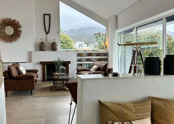 펜션 Conchas 네르하